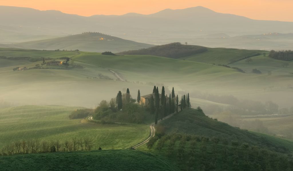 A breathtaking view of landscapes located in Tuscany, Italy.