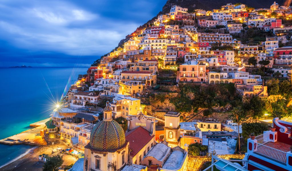 The Amalfi coast in Italy is very famous for its luxury starred restaurants