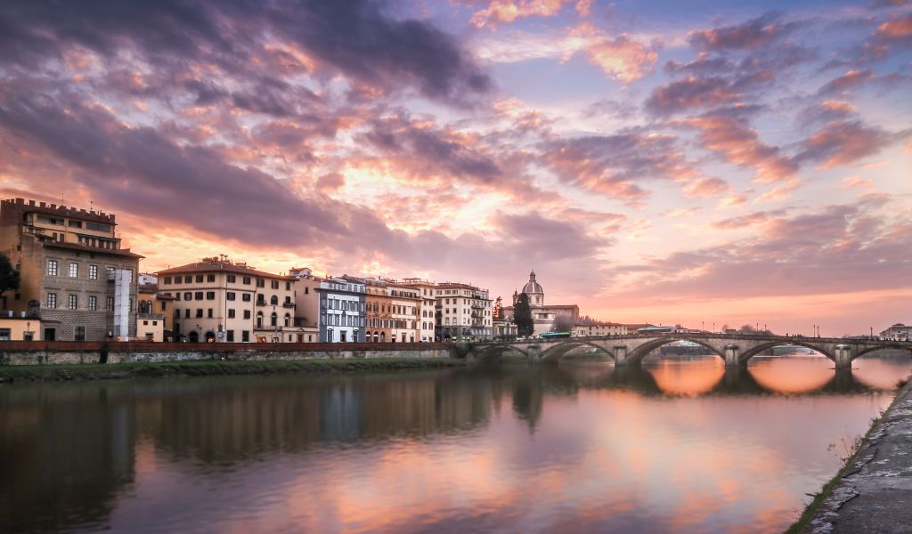 Florence offers many activities to tourists who decide to undertake luxury travel