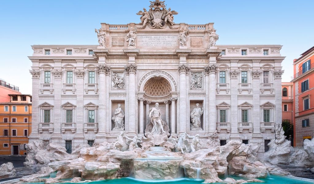 The Trevi Fountain is an ideal place for a romantic moment in Rome
