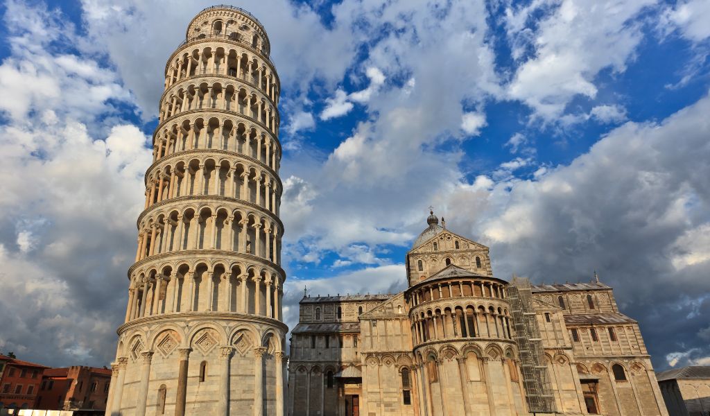 The Tower of Pisa is definitely a destination to include in a private luxury trip to Tuscany
