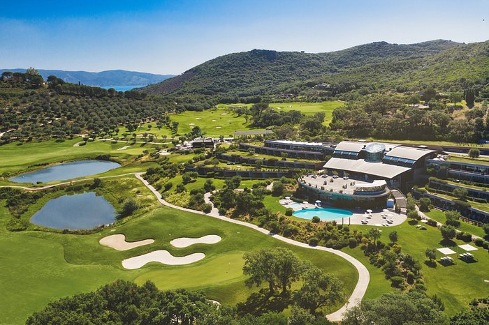 golf resort in italy